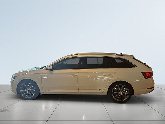 Skoda Superb 4 of 19