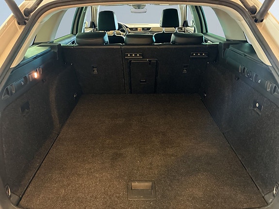 Skoda Superb 12 of 19