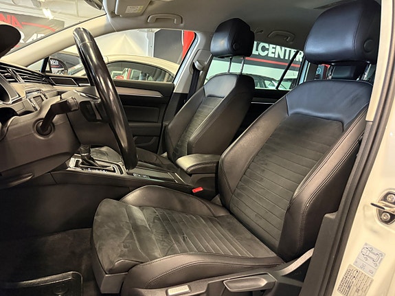Volkswagen Passat 16 of 27