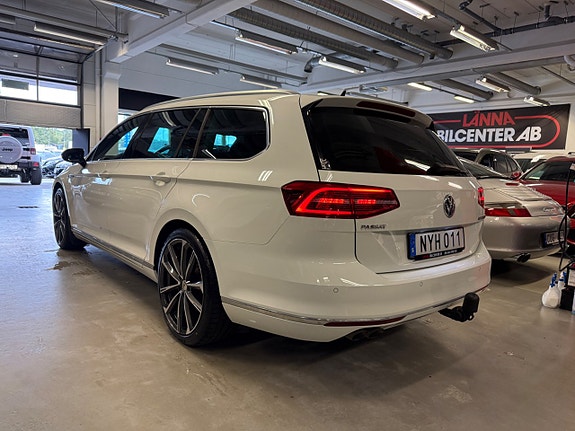 Volkswagen Passat 8 of 27