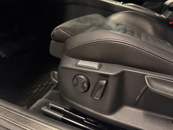 Volkswagen Passat 14 of 27