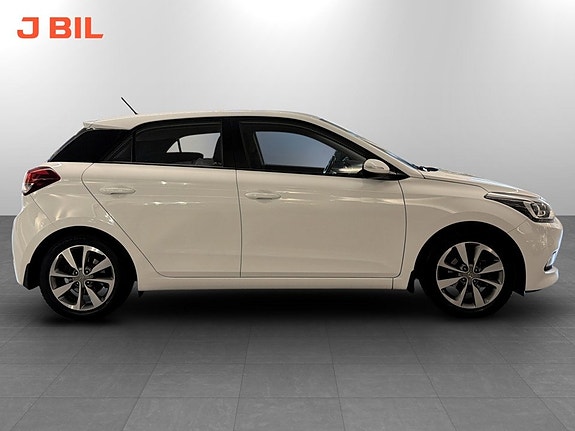 Hyundai i20 16 of 18