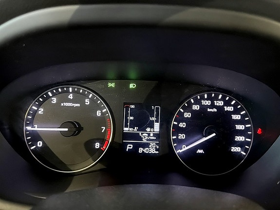 Hyundai i20 8 of 18