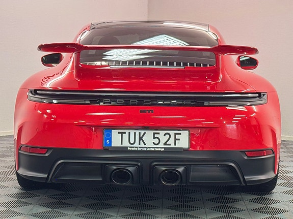 Porsche 911 Carrera GTS 5 of 22