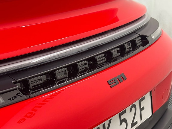 Porsche 911 Carrera GTS 19 of 22