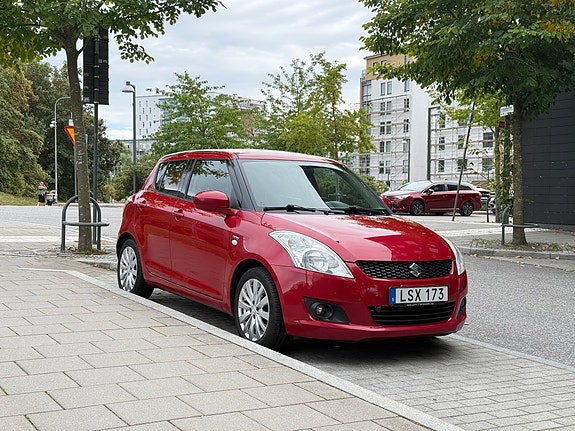 Suzuki Swift 2 of 12
