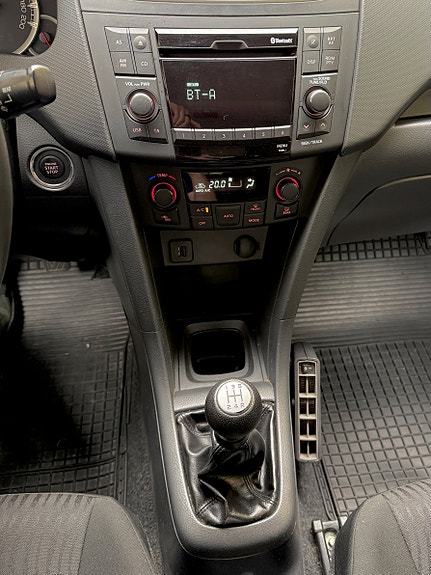 Suzuki Swift 11 of 12
