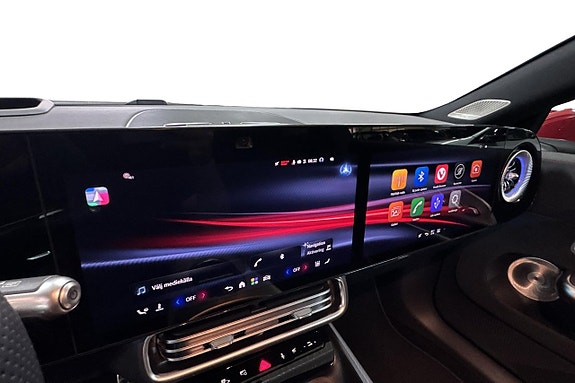 Mercedes-Benz CLA350 16 of 20