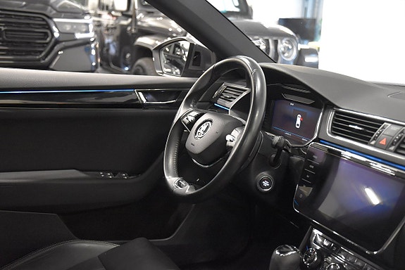 Skoda Superb 8 of 30
