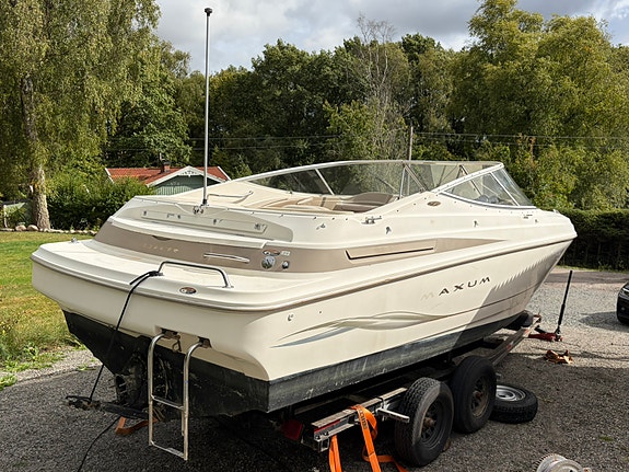 Maxum 2300 SR Mercruiser 5.7 260hk Alpha One rejäl Trailer 4 of 15