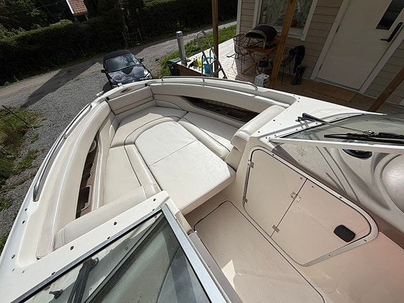 Maxum 2300 SR Mercruiser 5.7 260hk Alpha One rejäl Trailer 8 of 15