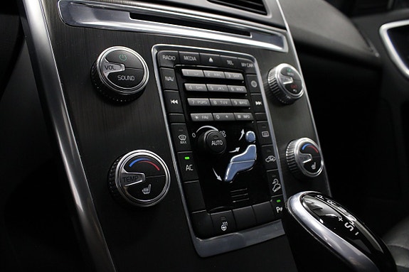 Volvo XC60 26 of 30