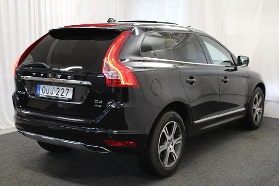 Volvo XC60 5 of 30