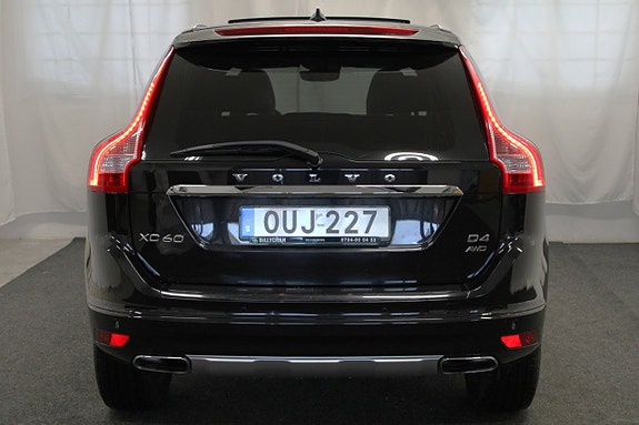 Volvo XC60 6 of 30
