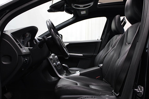 Volvo XC60 18 of 30