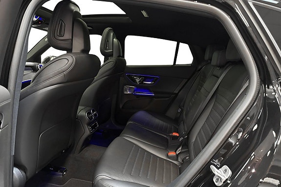 Mercedes-Benz GLC300 de 16 of 19