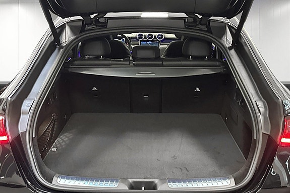 Mercedes-Benz GLC300 de 19 of 19