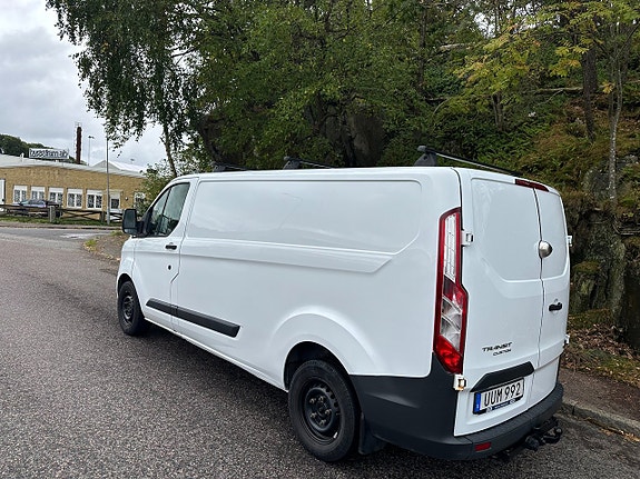 Ford Transit Custom 3 of 6