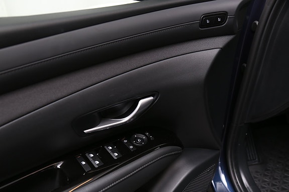 Hyundai Tucson 18 of 29