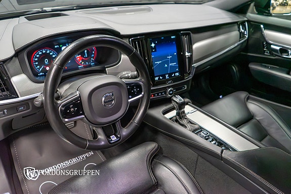 Volvo S90 17 of 27