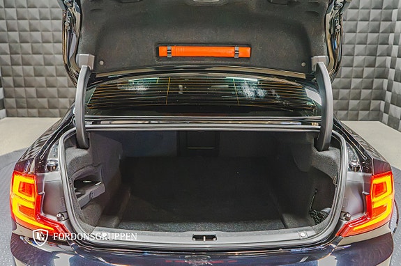 Volvo S90 6 of 27