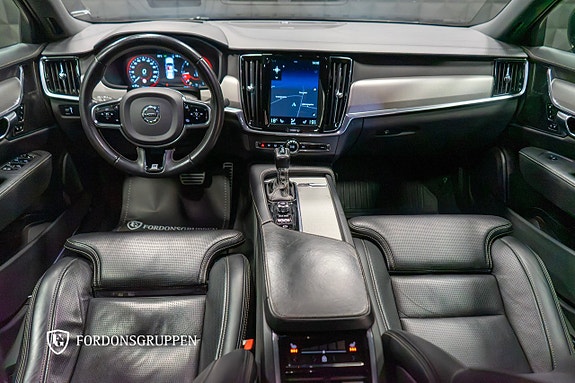 Volvo S90 19 of 27