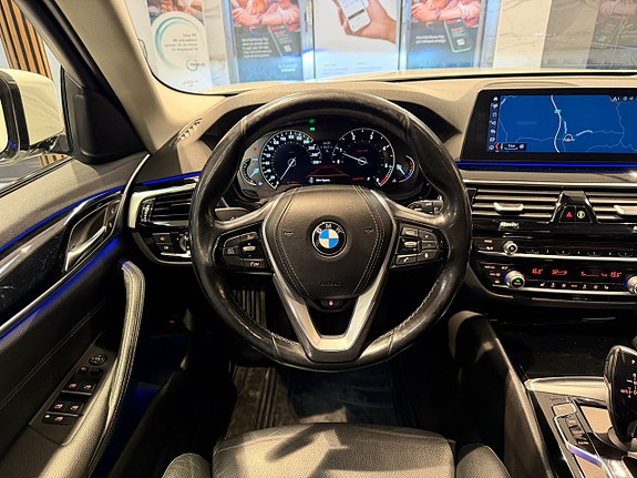 BMW 520d 13 of 30