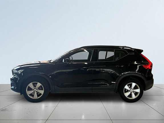 Volvo XC40 4 of 18