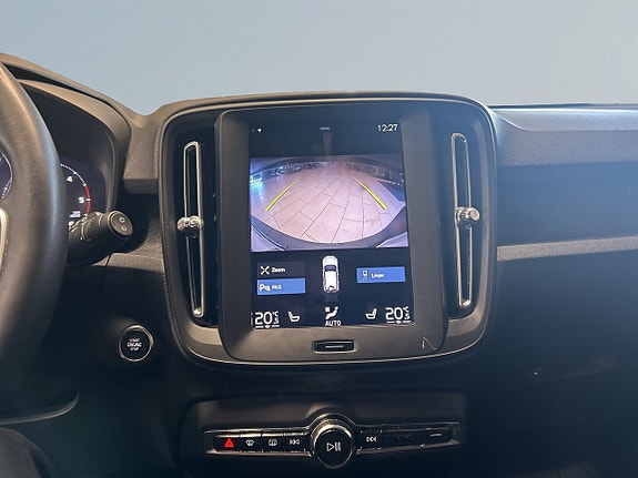 Volvo XC40 15 of 18
