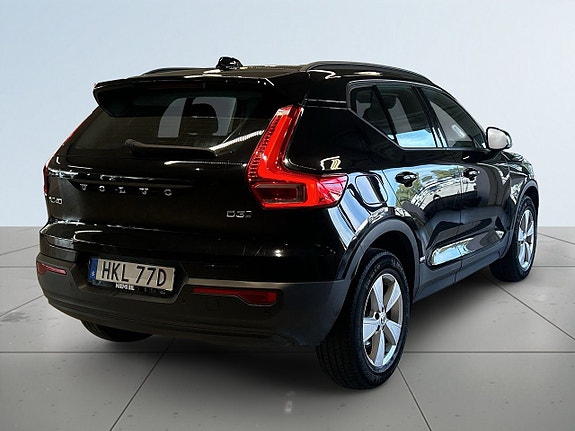 Volvo XC40 6 of 18