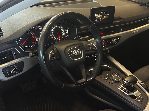 Audi A4 12 of 15