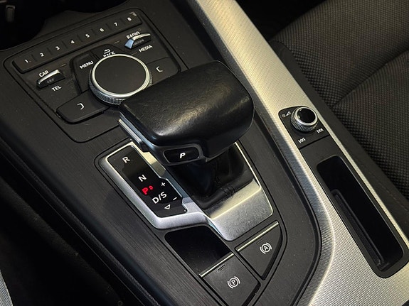 Audi A4 13 of 15