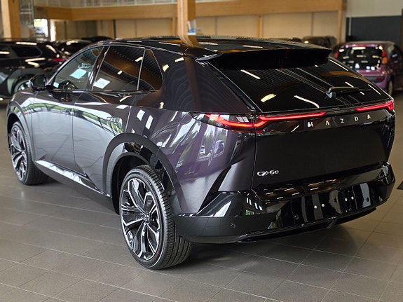 Mazda CX-6e 4 of 20