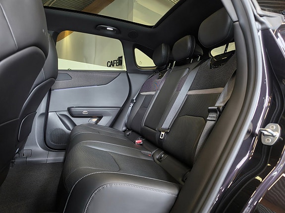 Mazda CX-6e 12 of 20