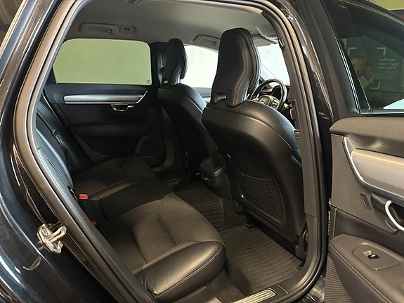 Volvo V90 11 of 22
