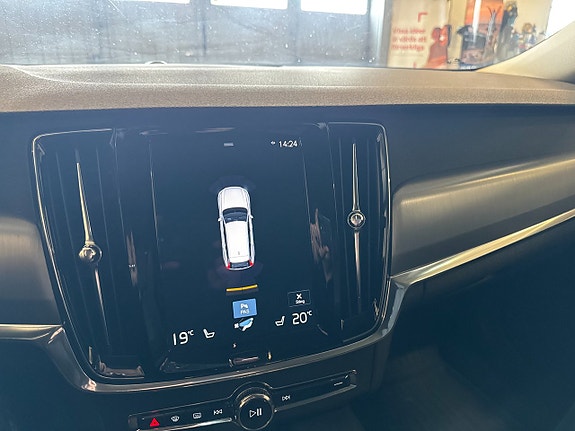 Volvo V90 19 of 22