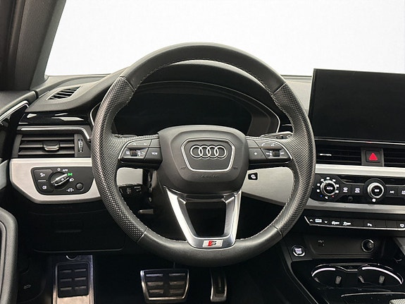 Audi A4 13 of 30