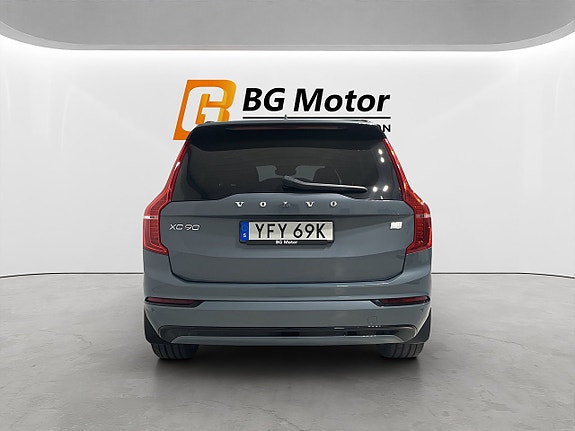Volvo XC90 5 of 21