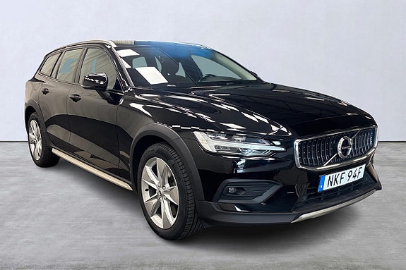 Volvo V60 Cross Country 6 of 18