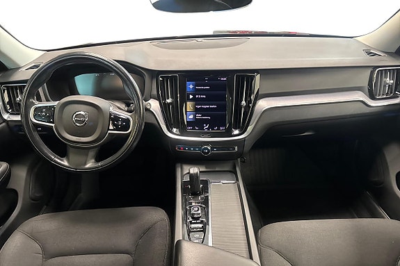Volvo V60 Cross Country 9 of 18