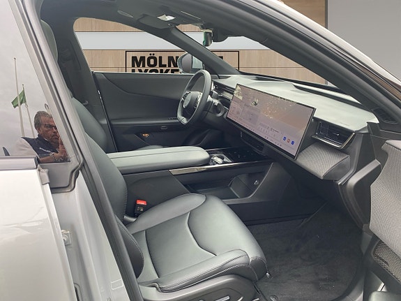 Mazda CX-6e 15 of 15