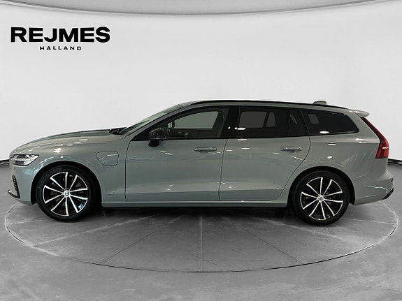 Volvo V60 3 of 15