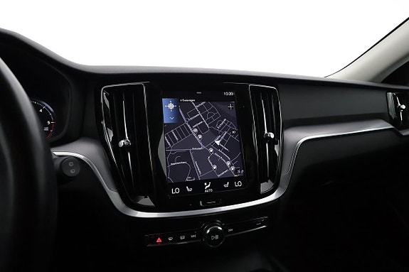 Volvo V60 Cross Country 15 of 21