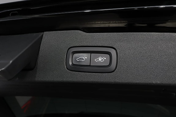 Volvo V60 Cross Country 18 of 21