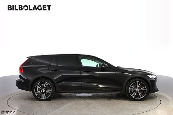 Volvo V60 Cross Country 5 of 21