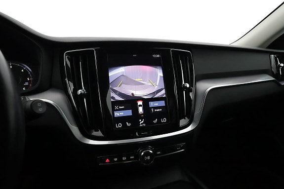 Volvo V60 Cross Country 14 of 21