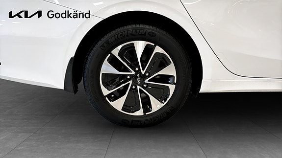 Kia Ceed 9 of 12