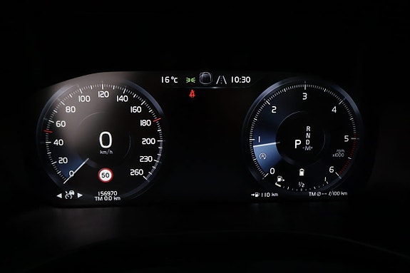 Volvo XC60 13 of 20
