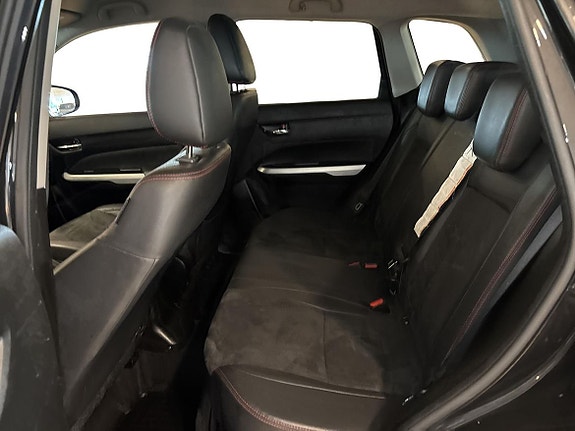 Suzuki Vitara 7 of 17