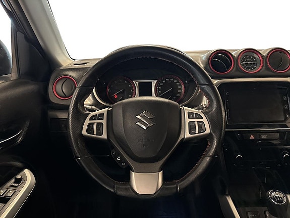 Suzuki Vitara 9 of 17